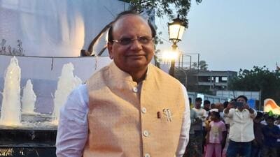 Saxena advised the Delhi government to adopt the summoning of the House in compliance with the extant rules. (HT PHOTO) Saxena advised the Delhi government to adopt the summoning of the House in compliance with the extant rules. (HT PHOTO)