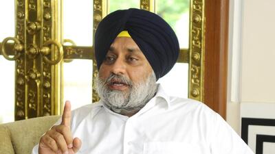 Shiromani Akali Dal (SAD) president Sukhbir Singh Badal on Sunday said that chief minister Bhagwant Mann should also be questioned by CBI in connection with alleged  ₹700-crore Punjab excise scam like Aam Aadmi Party (AAP) convener and Delhi chief minister Arvind Kejriwal. (HT file photo)