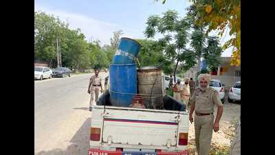 Tarn Taran senior superintendent of police (SSP) Gurmeet Singh Chauhan said four sub-divisional level teams led by deputy superintendents of police (DSPs) were formed to launch the operation. All the accused were booked under the Excise and NDPS Act. (HT Photo) Tarn Taran senior superintendent of police (SSP) Gurmeet Singh Chauhan said four sub-divisional level teams led by deputy superintendents of police (DSPs) were formed to launch the operation. All the accused were booked under the Excise and NDPS Act. (HT Photo)