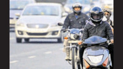 The collision-wise analysis of fatalities also revealed that 293 people lost their lives and 98 were grievously injured in collisions when pedestrians were directly hit by vehicles. (HT File Photo for representation) The collision-wise analysis of fatalities also revealed that 293 people lost their lives and 98 were grievously injured in collisions when pedestrians were directly hit by vehicles. (HT File Photo for representation)