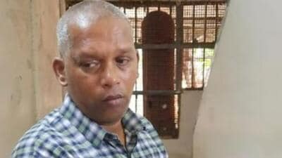 Upon conducting a search of Surve’s residence, the police found several fake ID cards through which Surve pretended to be an officer with the armed forces. “After questioning him, Surve admitted that he cheated several people by offering them branded items from the army canteen at discounted rates (HT Photo)