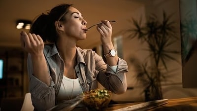 The emerging evidence shows how sitting all day with no exercise and consumption of fatty food can increase risk of heart disease, diabetes, fatty liver and many other deadly lifestyle diseases. (Freepik) The emerging evidence shows how sitting all day with no exercise and consumption of fatty food can increase risk of heart disease, diabetes, fatty liver and many other deadly lifestyle diseases. (Freepik)