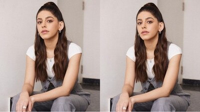 To accessorize her chic and elegant look, Alaya F opted for dainty silver hoop earrings, a small pendant chain, silver ring on her hand and ankle-strap white heels which perfectly completed the whole ensemble.&nbsp; (Instagram/@alayaf)
