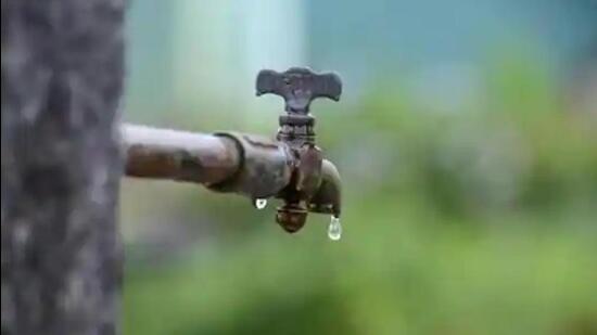 MC water department claimed that it supplies water to various defence establishments, cantonments, educational institutes, state institutions and universities including the railways. However, the said departments are delaying payment to the civic body which has led to a steep increase in pending arrears. (REPRESENTATIVE PHOTO)