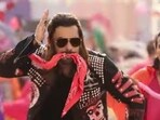 O Balle Balle: Salman Khan proves his dance skills in new song from Kisi Ka Bhai Kisi Ki Jaan. O Balle Balle: Salman Khan proves his dance skills in new song from Kisi Ka Bhai Kisi Ki Jaan.