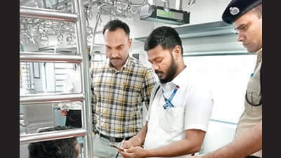 WR launches drive to crackdown on ticketless travellers in AC locals