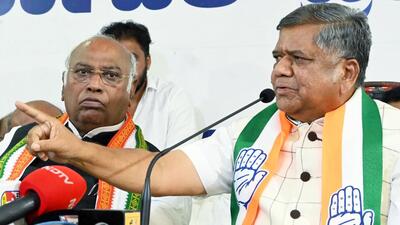 Former Karnataka chief minister Jagadish Shettar speaks during a press conference as he joins the Congress in presence of party president Mallikarjun Kharge, in Bengaluru on Monday. (ANI) Former Karnataka chief minister Jagadish Shettar speaks during a press conference as he joins the Congress in presence of party president Mallikarjun Kharge, in Bengaluru on Monday. (ANI)