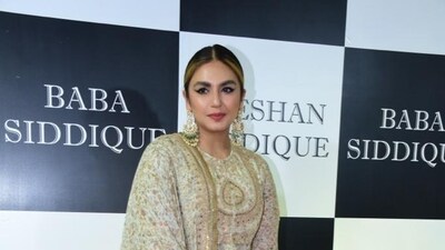 Huma Qureshi came with Zaheer Iqbal. Huma chose a pastel-hued anarkali salwar suit. Huma Qureshi came with Zaheer Iqbal. Huma chose a pastel-hued anarkali salwar suit.