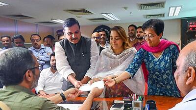 Shelly Oberoi files her nomination for the post of MCD Mayor candidate for the upcoming mayoral elections in presence of AAP Senior Leaders Sanjay Singh and education minister Atishi at Civic Center on Monday. (HT photo) Shelly Oberoi files her nomination for the post of MCD Mayor candidate for the upcoming mayoral elections in presence of AAP Senior Leaders Sanjay Singh and education minister Atishi at Civic Center on Monday. (HT photo)