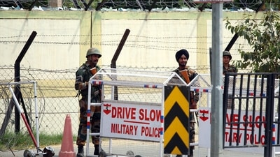 Soldiers stand guard near the Bathinda Military Station after the firing incident on Wednesday,April 12,2023. (HT File Photo) (HT_PRINT) Soldiers stand guard near the Bathinda Military Station after the firing incident on Wednesday,April 12,2023. (HT File Photo) (HT_PRINT)