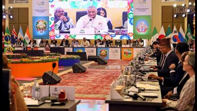 Union minister of state for civil aviation General (retd) VK Singh and others during three-day G20 Meeting of Agricultural Chief Scientists, in Varanasi on Monday. (ANI Photo) Union minister of state for civil aviation General (retd) VK Singh and others during three-day G20 Meeting of Agricultural Chief Scientists, in Varanasi on Monday. (ANI Photo)