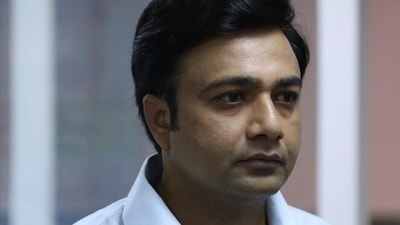 Hemant Kher has reached out to writers and directors for work on Twitter.