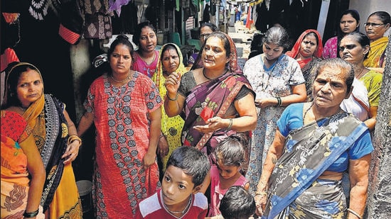 Former corporator Sanjay Dubey, of Bahujan Vikas Aghadi (BVA), said, “The civic body has not made any plan to serve the growing population.” (VVCMC website shows a population rise from 12.22 lakh in 2011 to 19.85 lakh, in 2022.) Dubey pointed out that in Ward number 67, the eligible voters in 2015 was 3200. In eight years, it has grown to 30,000. (Vijay Bate/HT Photo)