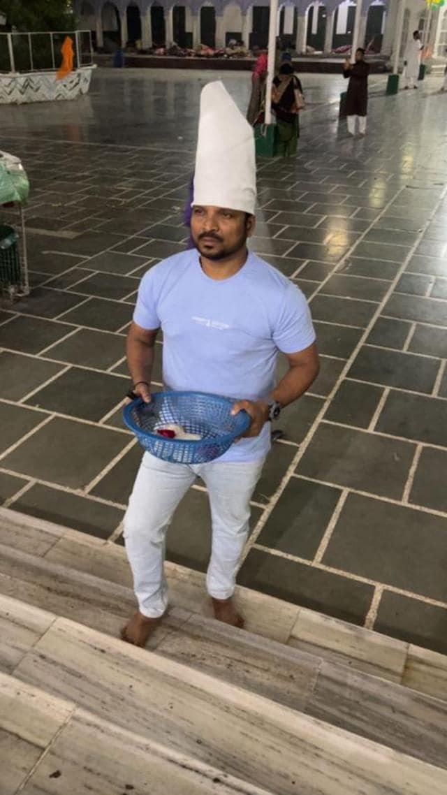 Shahid Mallya on his recent visit to Deva Sharif Dargah near Lucknow. Shahid Mallya on his recent visit to Deva Sharif Dargah near Lucknow.