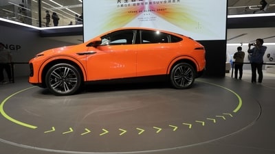 An XPeng Inc. G6 electric sport utility vehicle (SUV) at the Shanghai Auto Show in Shanghai, China, on Tuesday, April 18, 2023. (Bloomberg) An XPeng Inc. G6 electric sport utility vehicle (SUV) at the Shanghai Auto Show in Shanghai, China, on Tuesday, April 18, 2023. (Bloomberg)