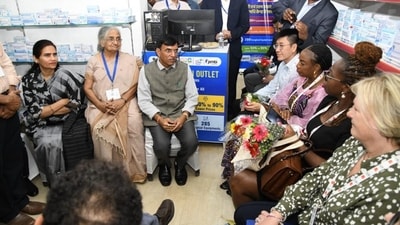 The union minister along with the G20 delegates visited a Janaushadhi Kendra in Goa. (Twitter/ @mansukhmandviya) The union minister along with the G20 delegates visited a Janaushadhi Kendra in Goa. (Twitter/ @mansukhmandviya)