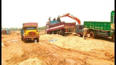 Geology and mining minister Dr. Ramanand Yadav on Tuesday said the government would take steps to stop illegal sand mining. (HT Photo) Geology and mining minister Dr. Ramanand Yadav on Tuesday said the government would take steps to stop illegal sand mining. (HT Photo)