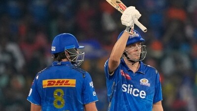 Cameron Green scored his first fifty as Mumbai Indians scored over 60 runs in the last five overs. Green was unbeaten on 64 runs off 40 balls as MI made scored 192/5 in 20 overs. (AP) Cameron Green scored his first fifty as Mumbai Indians scored over 60 runs in the last five overs. Green was unbeaten on 64 runs off 40 balls as MI made scored 192/5 in 20 overs. (AP)