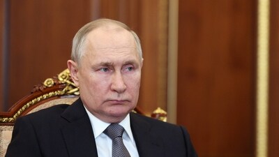 Russian President Vladimir Putin attends a meeting with Defence Minister in Moscow on April 17, 2023. (Photo by Gavriil GRIGOROV / SPUTNIK / AFP) (AFP)