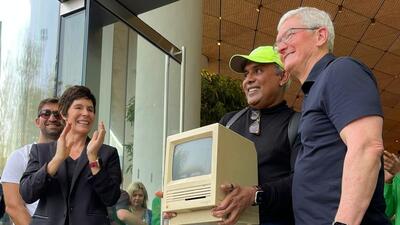 Sajid Moinuddin said he took along the Apple Macintosh, the company’s first personal computer, to showcase Apple’s journey from 1984 to its own store in Mumbai (Photo courtesy: Sajid Moinuddin) Sajid Moinuddin said he took along the Apple Macintosh, the company’s first personal computer, to showcase Apple’s journey from 1984 to its own store in Mumbai (Photo courtesy: Sajid Moinuddin)