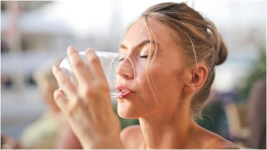 Hydrate: Drinking plenty of water is essential for maintaining healthy, well-hydrated skin. Dehydration can often lead to an overproduction of oil, so it's important to drink plenty of fluids and keep the skin moisturized.(Pexels)