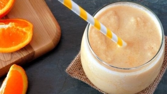 Orange Creamsicle Smoothie: This smoothie is a delicious and healthy way to start your day. It is naturally sweetened with oranges and bananas and has a creamy texture. Blend oranges, bananas, almond milk, and vanilla extract until smooth and creamy.(Pinterest)