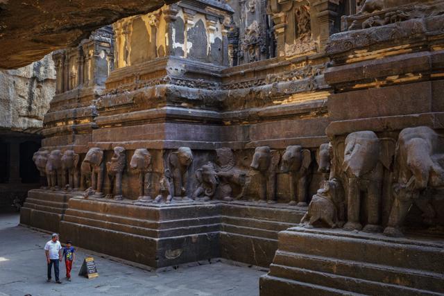 Inside the Kailash Temple at Ellora (Shutterstock) Inside the Kailash Temple at Ellora (Shutterstock)