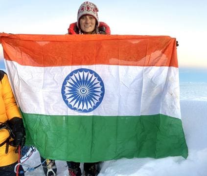 Baljeet Kaur is the first Indian mountaineer to scale four 8,000-metre peaks in less than a month. (HT file photo)