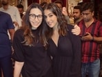 Both Karisma Kapoor and Sara Ali Khan will be seen together in a film for the first time. The two were twinning in black on the last day of the Delhi schedule. &nbsp;