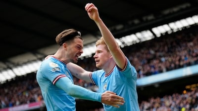 Manchester City's Kevin De Bruyne, right, celebrates with teammate Jack Grealish after scoring his his side's 2nd goal during the English Premier League soccer match between Manchester City and Liverpool at Etihad stadium in Manchester, England, Saturday, April 1, 2023. AP/PTI(AP04_01_2023_000217B) (AP) Manchester City's Kevin De Bruyne, right, celebrates with teammate Jack Grealish after scoring his his side's 2nd goal during the English Premier League soccer match between Manchester City and Liverpool at Etihad stadium in Manchester, England, Saturday, April 1, 2023. AP/PTI(AP04_01_2023_000217B) (AP)