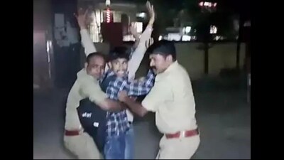 The two brothers were in the custody of Dhumanganj police at the time of the incident on April 15 night. (HT Photo) The two brothers were in the custody of Dhumanganj police at the time of the incident on April 15 night. (HT Photo)