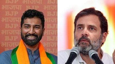 Anil Antony (L) and Rahul Gandhi. (File)