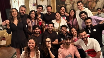 Murder Mubarak is produced by Dinesh Vijan. It is Homi Adajania's first film after his 2020 film Angrezi Medium. Murder Mubarak is produced by Dinesh Vijan. It is Homi Adajania's first film after his 2020 film Angrezi Medium.