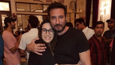 Karisma Kapoor do not want to call Murder Mubarak her ‘comeback film’ and wants the term 'comeback to be packed and parcelled away. Karisma Kapoor do not want to call Murder Mubarak her ‘comeback film’ and wants the term 'comeback to be packed and parcelled away. 