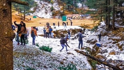 Mussoorie, Uttarakhand: Situated in Uttarakhand, Mussoorie is situated at an altitude of about 2,000 meters (6,500 feet) above sea level and is known for its scenic beauty, pleasant weather, and natural attractions. (Unsplash) Mussoorie, Uttarakhand: Situated in Uttarakhand, Mussoorie is situated at an altitude of about 2,000 meters (6,500 feet) above sea level and is known for its scenic beauty, pleasant weather, and natural attractions. (Unsplash)