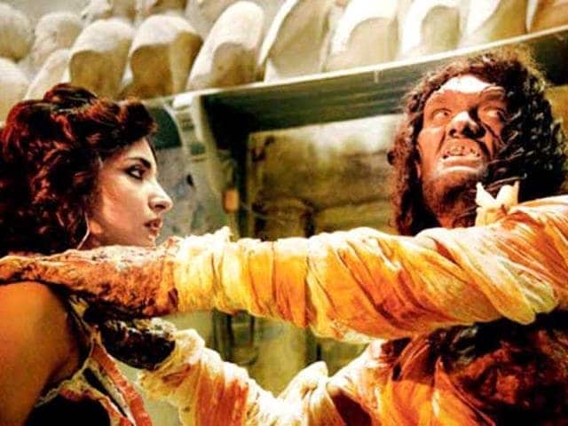 A scene from Miss Lovely (Film still)