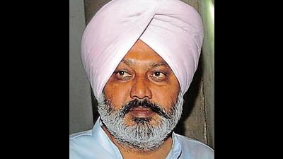 AAP’s Jalandhar election in-charge and Punjab finance minister Harpal Singh Cheema says they are 100% confident that they will emerge victorious. AAP’s Jalandhar election in-charge and Punjab finance minister Harpal Singh Cheema says they are 100% confident that they will emerge victorious.