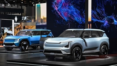 Kia cars are displayed during the 20th Shanghai International Automobile Industry Exhibition in Shanghai. (AFP) Kia cars are displayed during the 20th Shanghai International Automobile Industry Exhibition in Shanghai. (AFP)