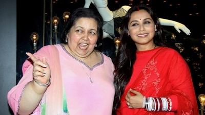 Pamela Chopra with daughter-in-law, actor Rani Mukerji at a 2014 event in Mumbai. (File Photo) (PTI) Pamela Chopra with daughter-in-law, actor Rani Mukerji at a 2014 event in Mumbai. (File Photo) (PTI)