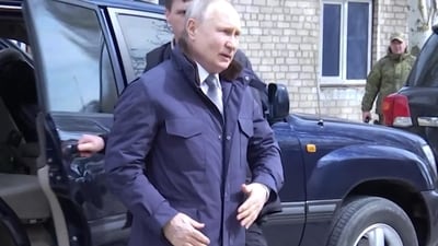 Russia-Ukraine war: President Vladimir Putin visiting the headquarters of the Dniepr military grouping in the Kherson region of Ukraine. (AFP) Russia-Ukraine war: President Vladimir Putin visiting the headquarters of the Dniepr military grouping in the Kherson region of Ukraine. (AFP)