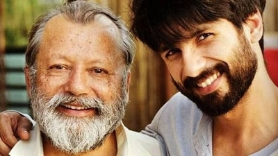 Pankaj Kapur shared screen space with Shahid Kapoor in Shaandaar. Pankaj Kapur shared screen space with Shahid Kapoor in Shaandaar.