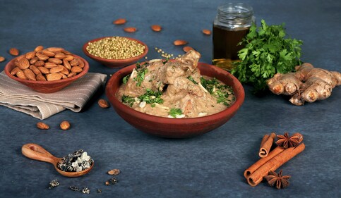 Badam Chicken Handi (Chef Saransh Goila) Badam Chicken Handi (Chef Saransh Goila)