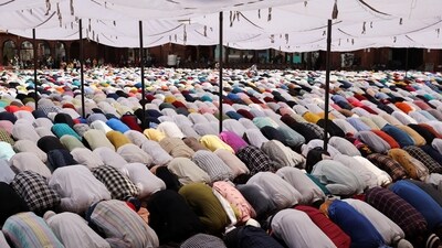 Jamat-Ul-Vida is a day of great significance and is celebrated with immense enthusiasm and devotion by Muslims all over the world.&nbsp;&nbsp; (REUTERS)