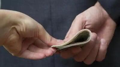 Sleuths of Haryana’s anti-corruption bureau (ACB) on Thursday evening arrested assistant superintendent of Rohtak’s Sunaria jail, Joginder Singh, and a middleman, Anil Kumar, while accepting bribe of  ₹1 lakh from family members of an inmate in lieu of providing him better treatment inside the prison. (Image for representational purpose)