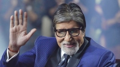 Amitabh Bachchan took to Twitter to react to losing his blue tick verification. Amitabh Bachchan took to Twitter to react to losing his blue tick verification.