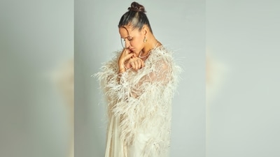 Neha Dhupia picked her outfit from the collection of designer Pallavi Mohan's label. (Instagram/@nehahdupia) Neha Dhupia picked her outfit from the collection of designer Pallavi Mohan's label. (Instagram/@nehahdupia)