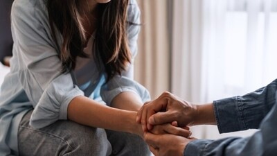 We must spend all the time together, but in reality, a healthy relationship gives space to people to pursue their own things in their own time.&nbsp; (Unsplash)