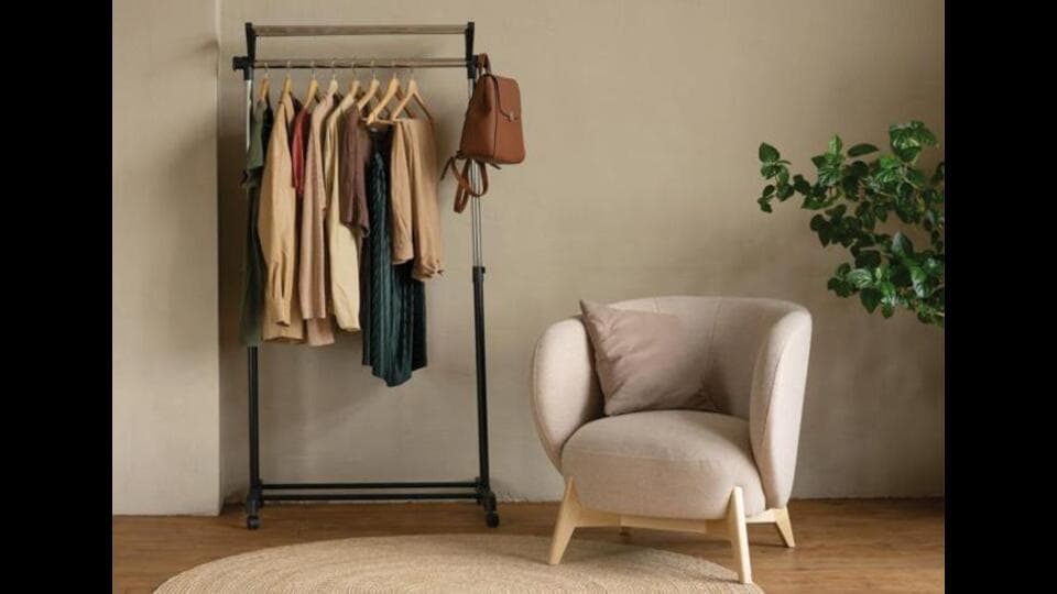 The Dutch have mastered the art of the capsule wardrobe: 25 or so items, mostly black and neutrals, high-quality, impeccably tailored and designed to mix and match to create more looks with less. (Shutterstock)