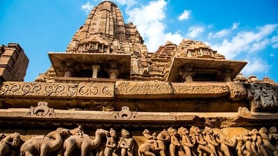 Khajuraho, known for its captivating wall carvings depicting erotic scenes, is often referred to as the "Symbol of Medieval Heritage." Art enthusiasts will appreciate the beauty of Khajuraho, but it is advisable to avoid visiting this destination during the summer months due to scorching temperatures. In such extreme heat, exploring the place may become quite challenging and uncomfortable. (Wikimedia Commons)