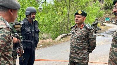 Northern Army chief Lt Gen Upendra Dwivedi at Tota Gali in Poonch sector (HT Photo/Sourced) Northern Army chief Lt Gen Upendra Dwivedi at Tota Gali in Poonch sector (HT Photo/Sourced)